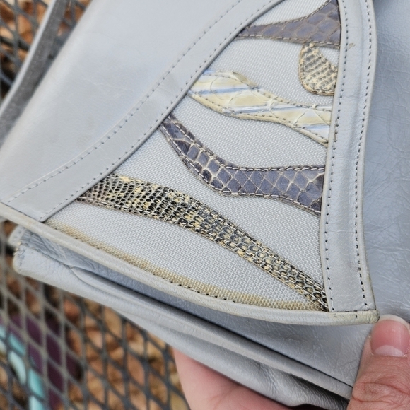 Stuart Weitzman vintage 80s gray leather shoulder bag with exotic detail - Picture 13 of 13